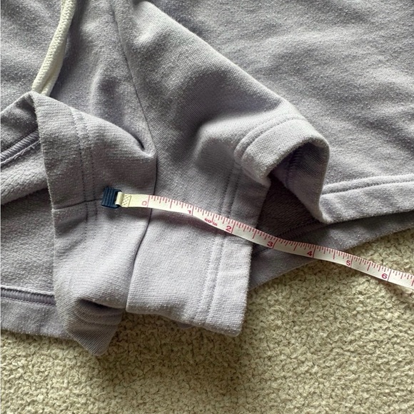 Aritzia Sunday Best Shorts - Picture 5 of 6